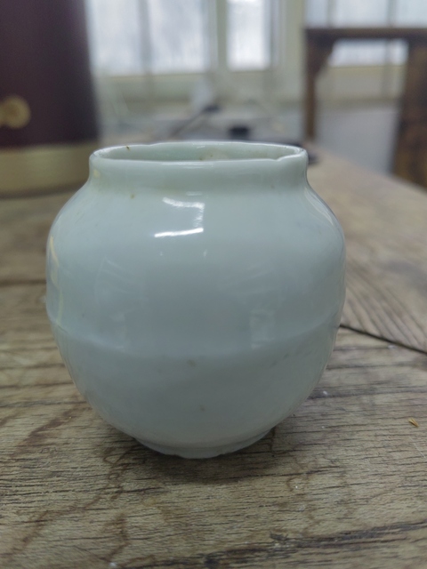 古玩陶瓷白釉蓮子罐拍賣,當前價格3500元