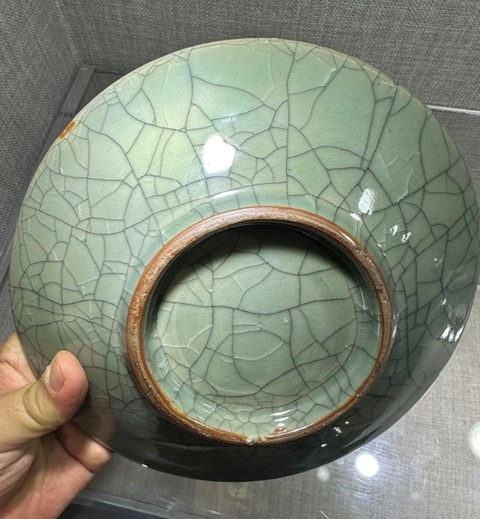 古玩陶瓷綠哥釉盤真品鑒賞圖