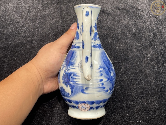 古玩陶瓷人物紋青花執(zhí)壺真品鑒賞圖