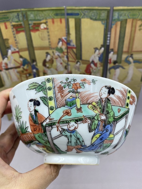 古玩陶瓷五彩仕女嬰戲圖撇口碗真品鑒賞圖