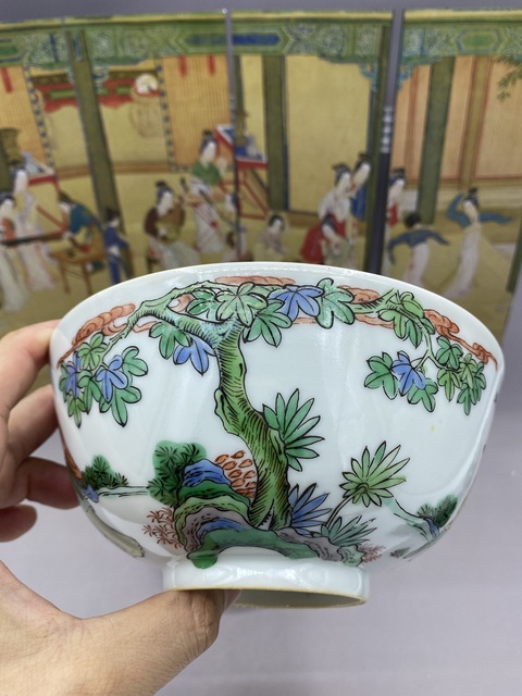 古玩陶瓷五彩仕女嬰戲圖撇口碗真品鑒賞圖