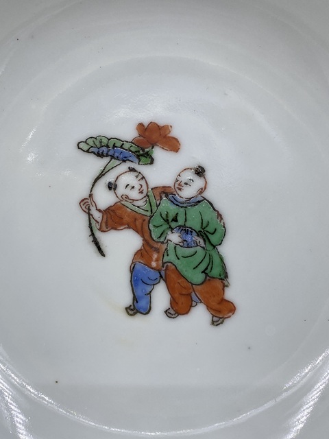 古玩陶瓷五彩仕女嬰戲圖撇口碗真品鑒賞圖