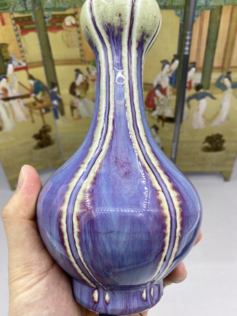 古玩陶瓷鈞紅窯變釉蒜頭瓶真品鑒賞圖