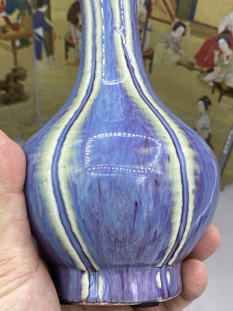 古玩陶瓷鈞紅窯變釉蒜頭瓶真品鑒賞圖