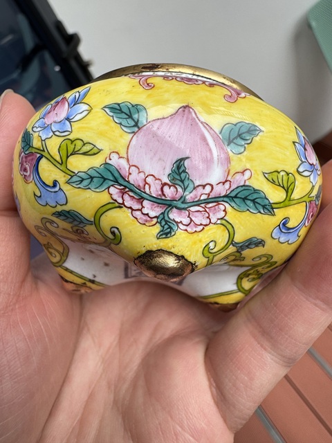 古玩陶瓷銅胎畫琺瑯花卉紋香爐真品鑒賞圖