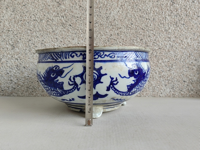 古玩陶瓷青花龍紋香爐拍賣,當前價格580元