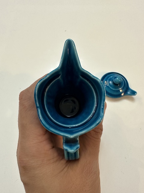 古玩陶瓷孔雀藍釉僧帽壺真品鑒賞圖