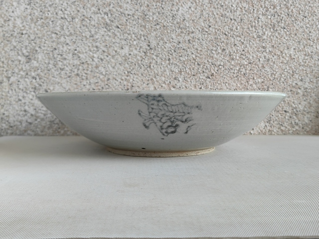 古玩陶瓷魚紋青花盤真品鑒賞圖