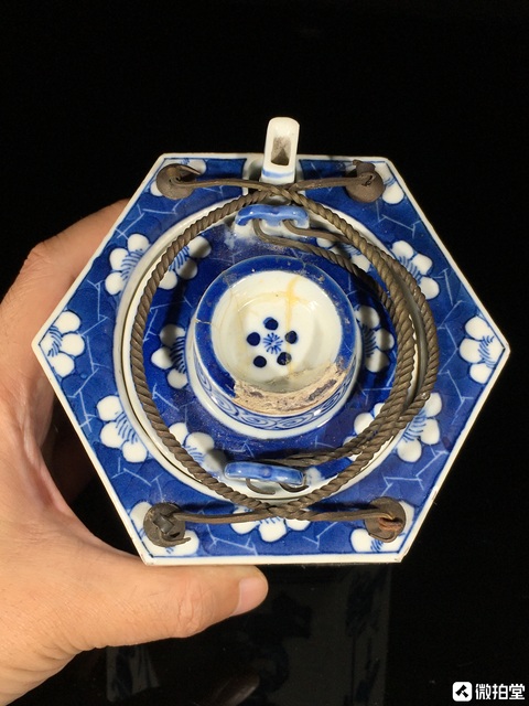 古玩陶瓷青花博古六方壺真品鑒賞圖