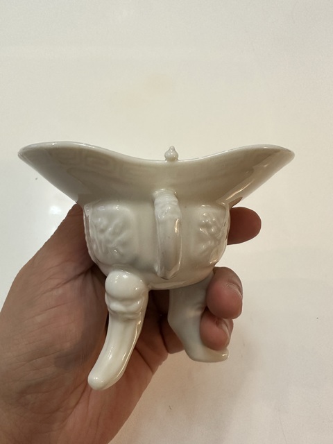 古玩陶瓷德化窯白釉爵杯真品鑒賞圖