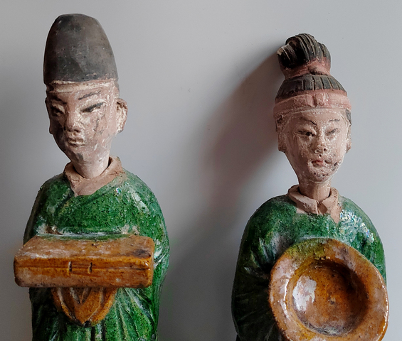 古玩陶瓷明代三彩人物俑一對拍賣，當前價格464元