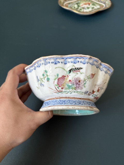 古玩陶瓷富貴大飛黃騰達(dá)粉彩花口碗真品鑒賞圖