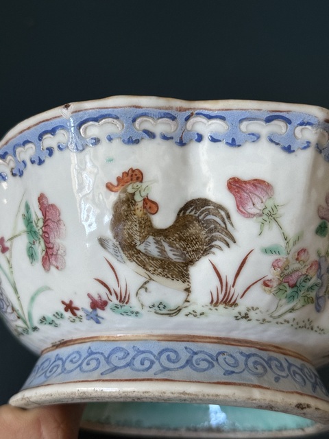 古玩陶瓷富貴大飛黃騰達(dá)粉彩花口碗真品鑒賞圖