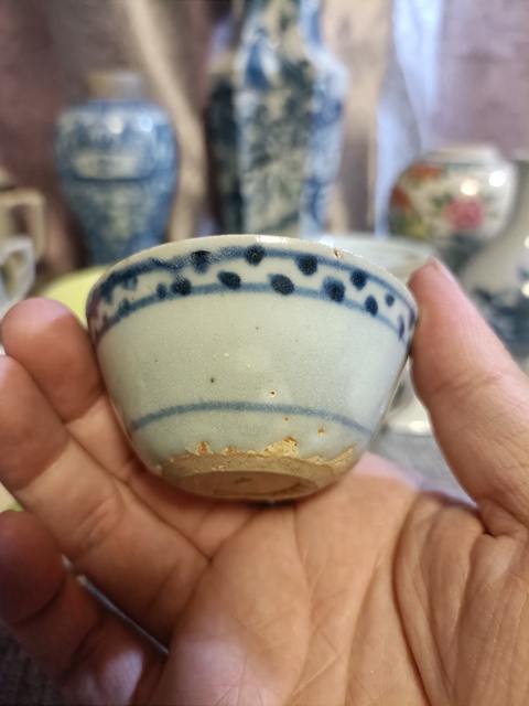 古玩陶瓷明晚·青花花卉紋杯 真品鑒賞圖