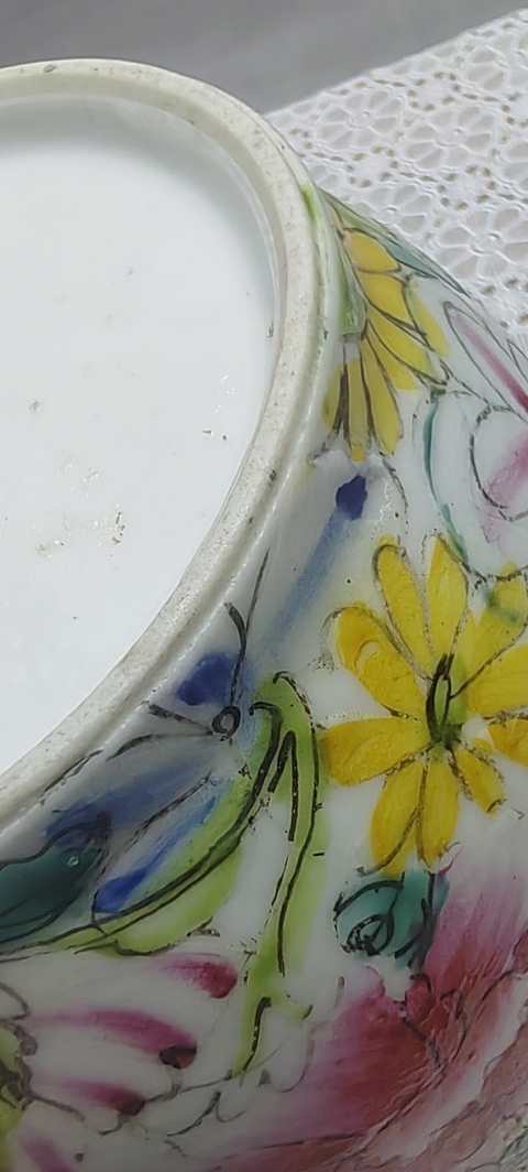 古玩陶瓷民國百花不落地粉彩燈籠瓶真品鑒賞圖