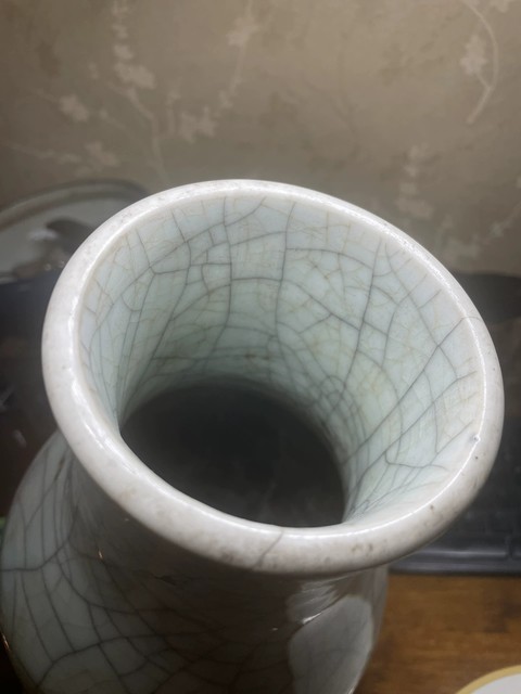 古玩陶瓷哥釉橄欖瓶真品鑒賞圖