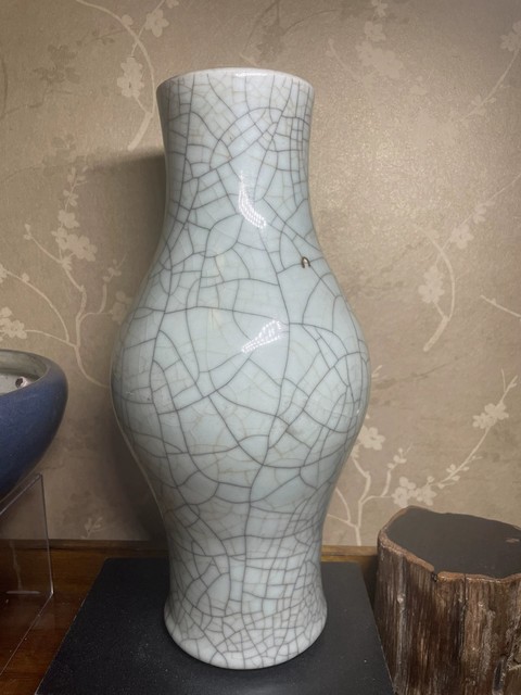 古玩陶瓷哥釉橄欖瓶真品鑒賞圖