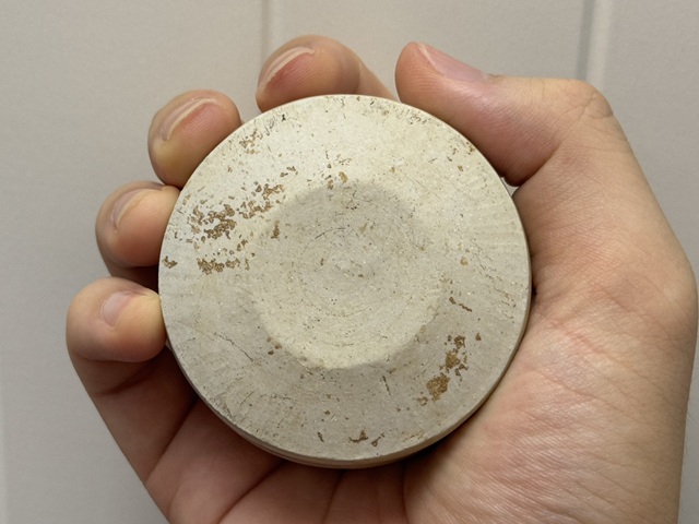 古玩陶瓷相州窯蝴蝶蓋盒真品鑒賞圖
