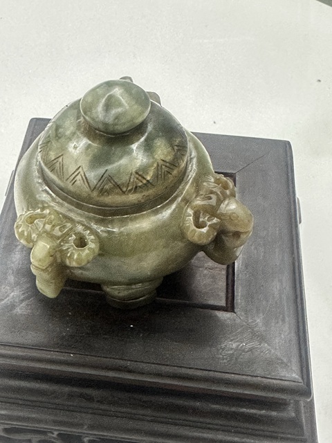 古玩玉器和田玉雕“三足爐”真品鑒賞圖