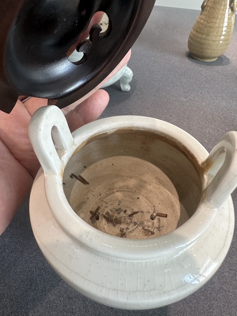 古玩陶瓷清中晚期三獸足朝天耳爐真品鑒賞圖
