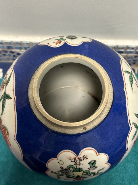 古玩陶瓷清光緒 灑藍釉開窗五彩罐真品鑒賞圖