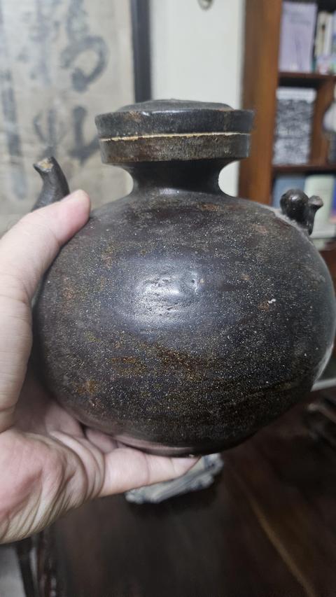 古玩陶瓷黑釉盤口壺真品鑒賞圖
