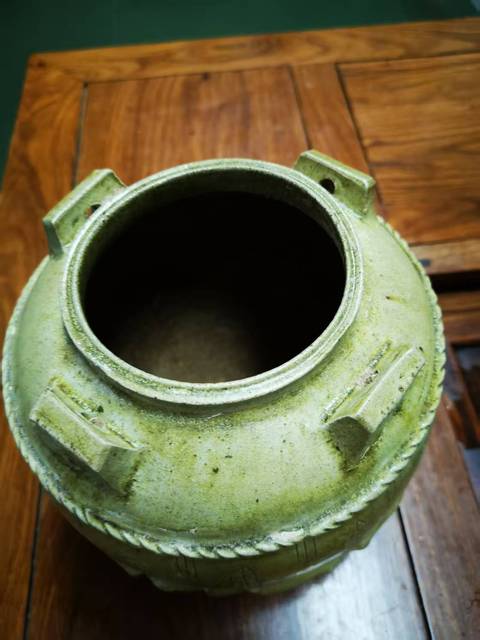 古玩陶瓷北齊青釉罐真品鑒賞圖