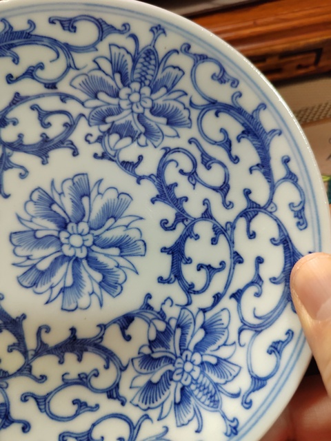 古玩陶瓷清嘉慶 青花纏枝蓮盤真品鑒賞圖