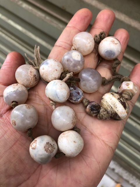 古玩玉器做舊仿古“瑪瑙珠串”真品鑒賞圖