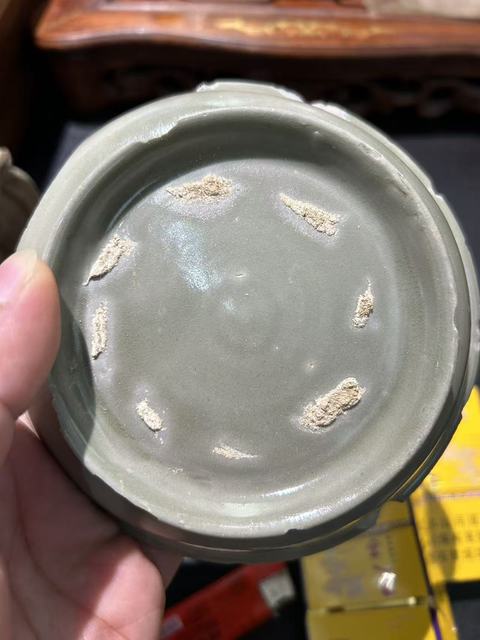 古玩陶瓷越窯青瓷折沿洗真品鑒賞圖