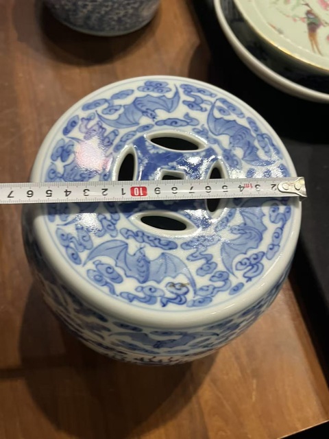 古玩陶瓷龍紋青花繡蹲真品鑒賞圖