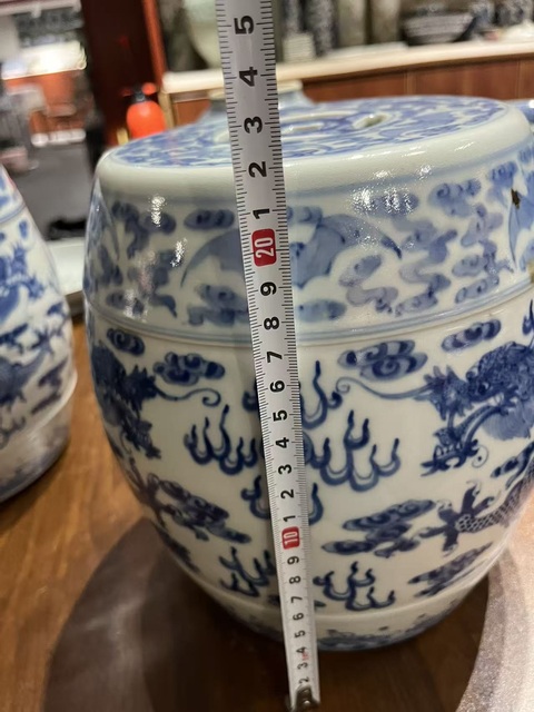 古玩陶瓷龍紋青花繡蹲真品鑒賞圖