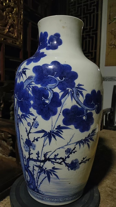 古玩陶瓷青花松竹梅瓶真品鑒賞圖