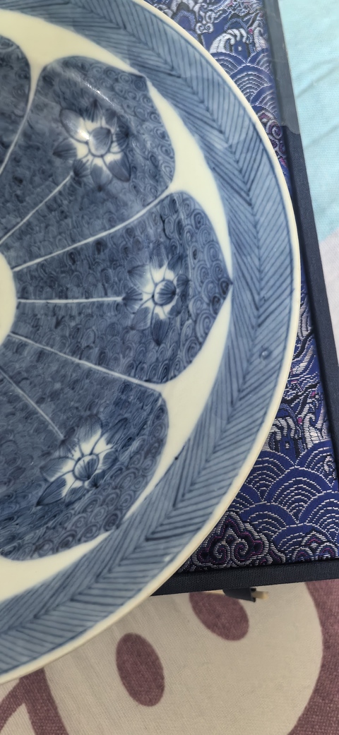 古玩陶瓷康熙青花盤真品鑒賞圖