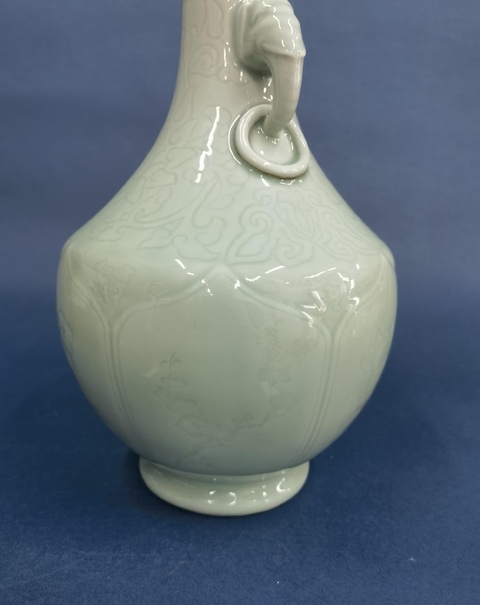 古玩陶瓷567 青釉象耳瓶真品鑒賞圖