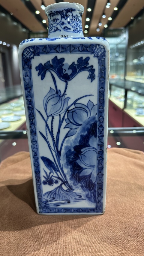 古玩陶瓷花卉紋青花四方難拍真品鑒賞圖