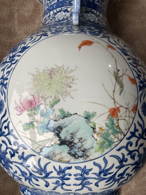 古玩陶瓷青花開光粉彩山水人物雙耳尊真品鑒賞圖