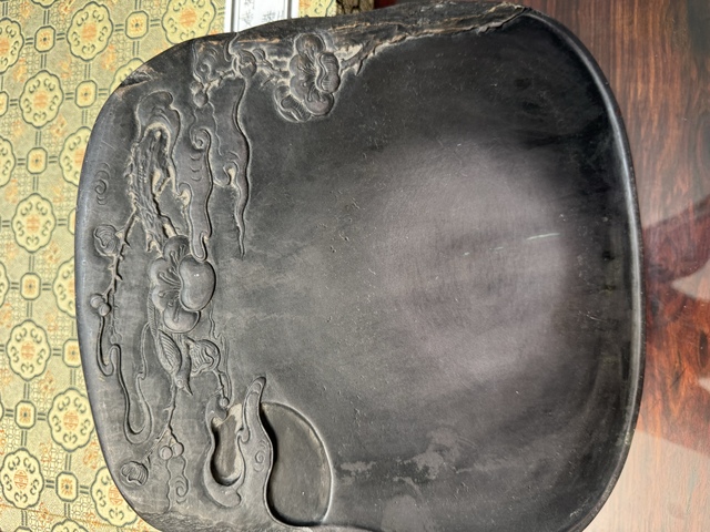 古玩雜項(xiàng)月梅紋硯真品鑒賞圖