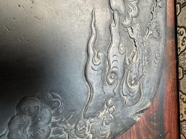 古玩雜項(xiàng)月梅紋硯真品鑒賞圖
