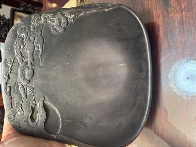 古玩雜項(xiàng)月梅紋硯真品鑒賞圖