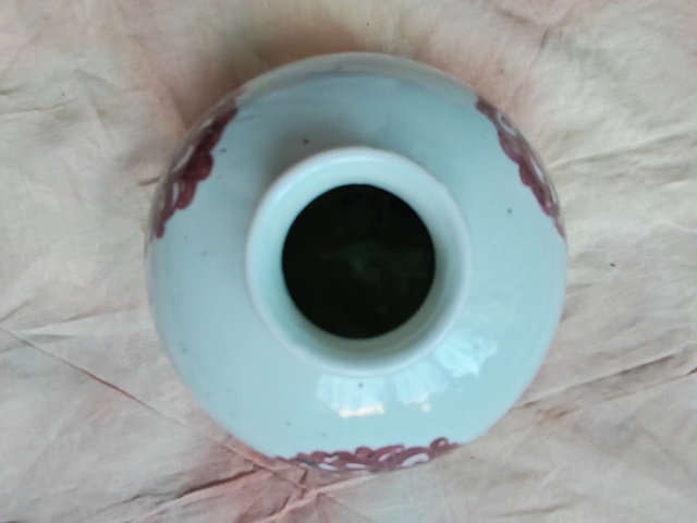 古玩陶瓷釉里紅水呈真品鑒賞圖