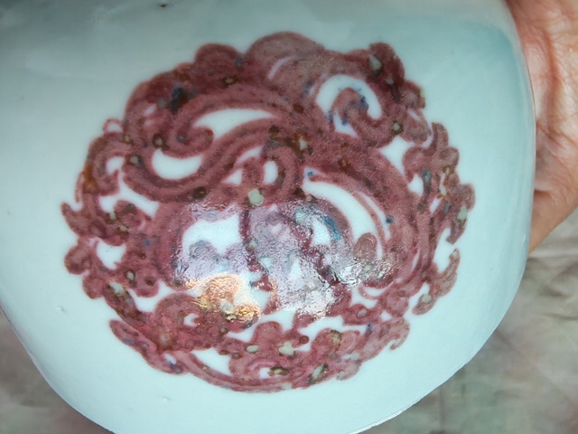 古玩陶瓷釉里紅水呈真品鑒賞圖