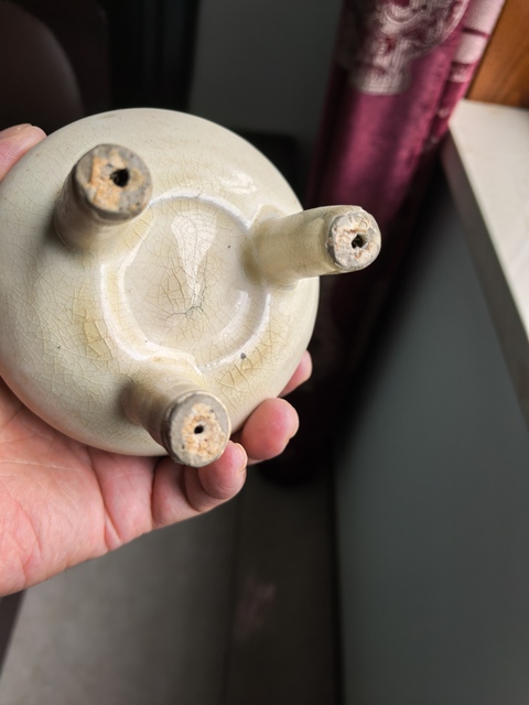 古玩陶瓷登封窯白釉雙耳三足爐真品鑒賞圖