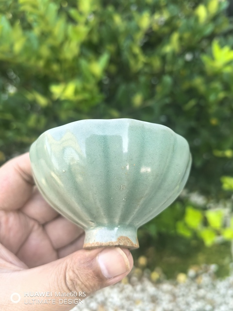 古玩陶瓷南宋龍泉青瓷蓮子杯拍賣，當前價格18000元