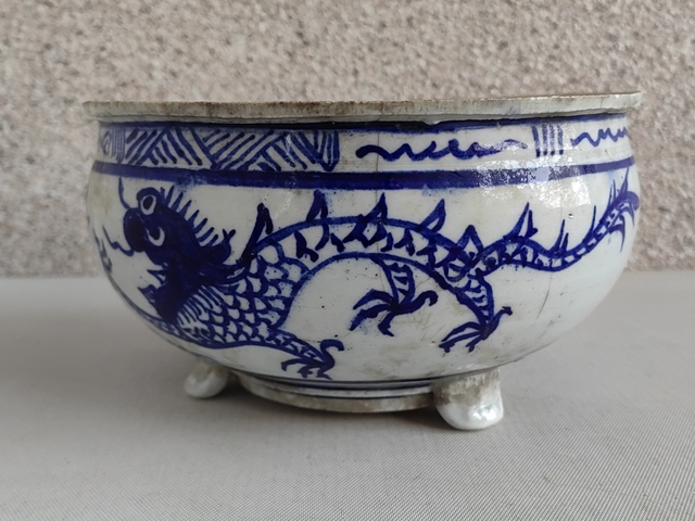 古玩陶瓷青花龍紋香爐拍賣，當前價格580元