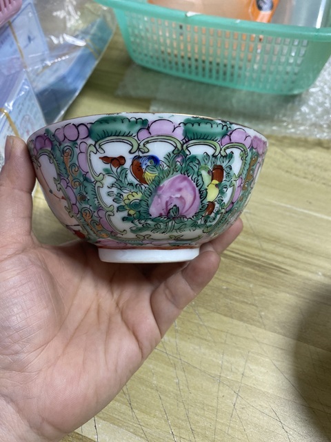 古玩陶瓷廣彩人物故事紋茶碗真品鑒賞圖