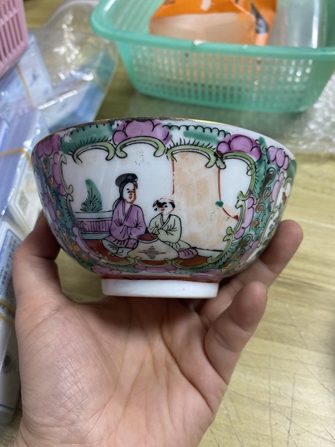 古玩陶瓷廣彩人物故事紋茶碗真品鑒賞圖