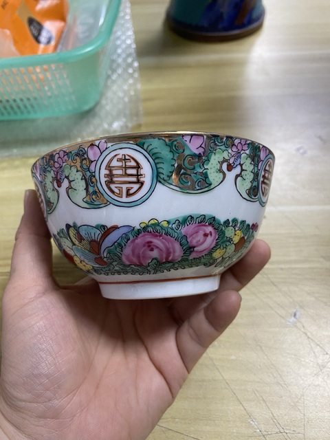 古玩陶瓷廣彩碗真品鑒賞圖