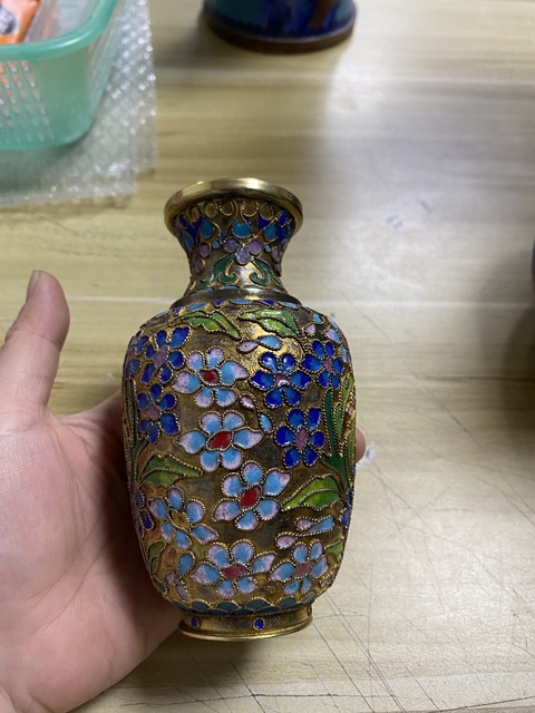 古玩陶瓷銅胎掐絲琺瑯瓶真品鑒賞圖