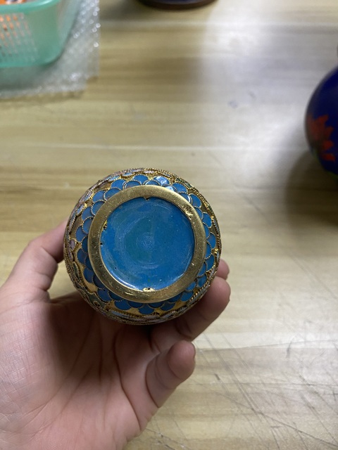 古玩陶瓷銅胎掐絲琺瑯瓶真品鑒賞圖